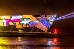 The Deep, Hull