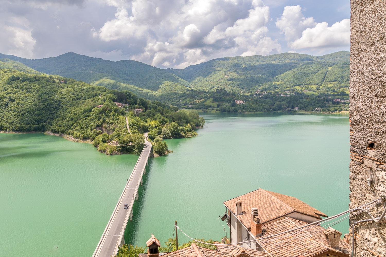 Castel di Tora bridge, Lake Turano