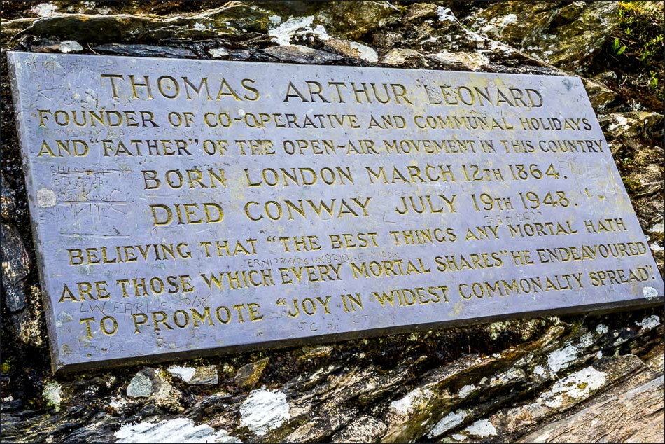 Memorial plaque Catbells