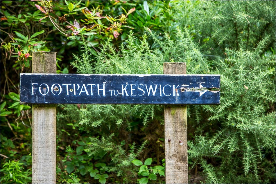 Footpath to Keswick sign