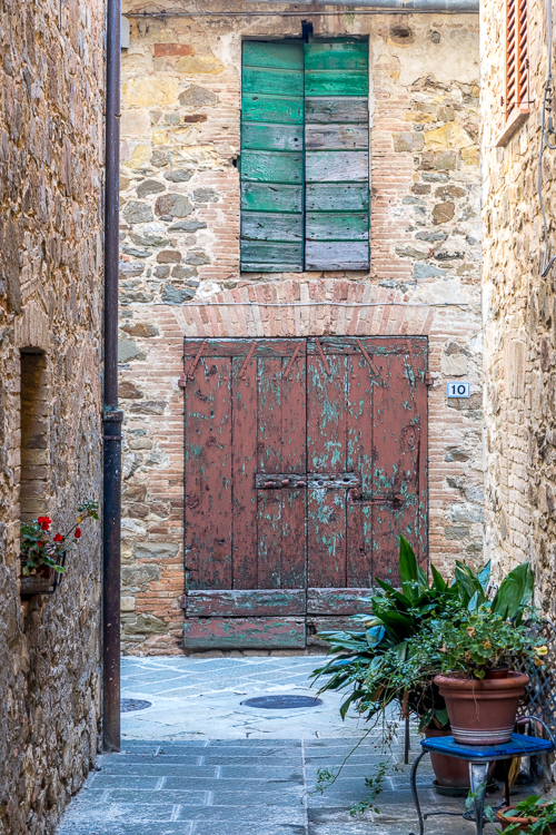 Castelnuovo dell'Abate, Tuscany