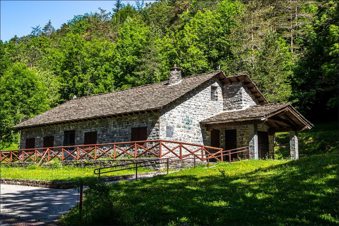 Faja Racon walk, Ordesa Valley Faja Racon walk, Ordesa Valley