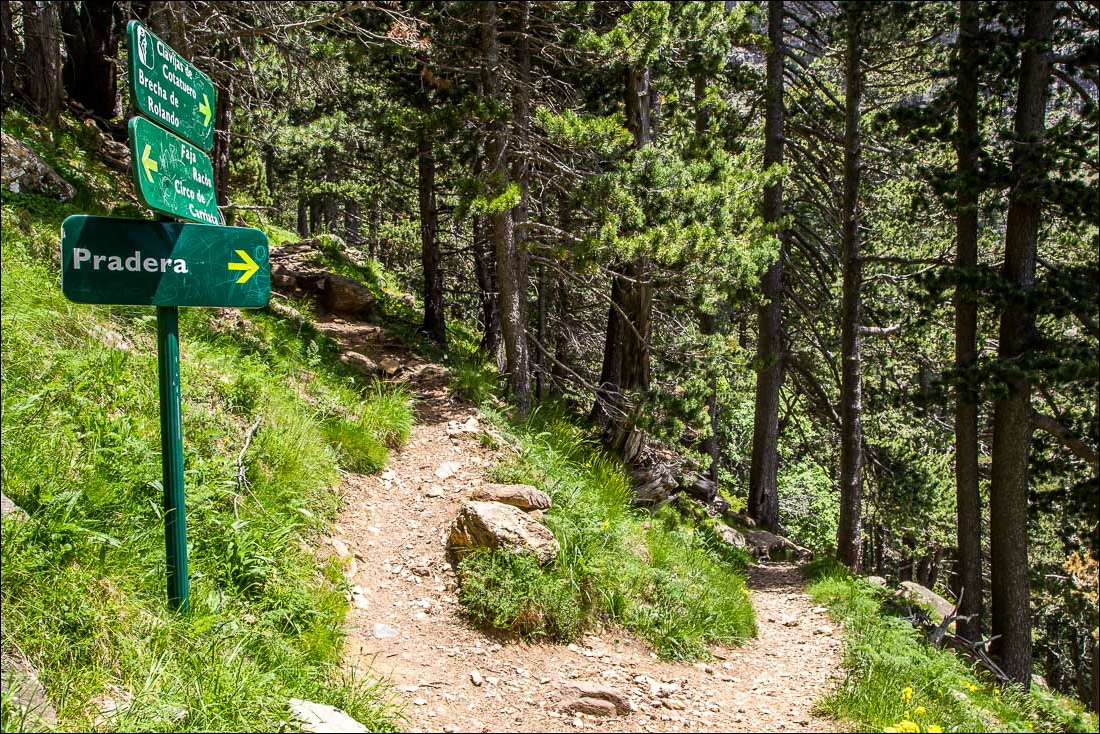 Faja Racon walk, Ordesa Valley Faja Racon walk, Ordesa Valley