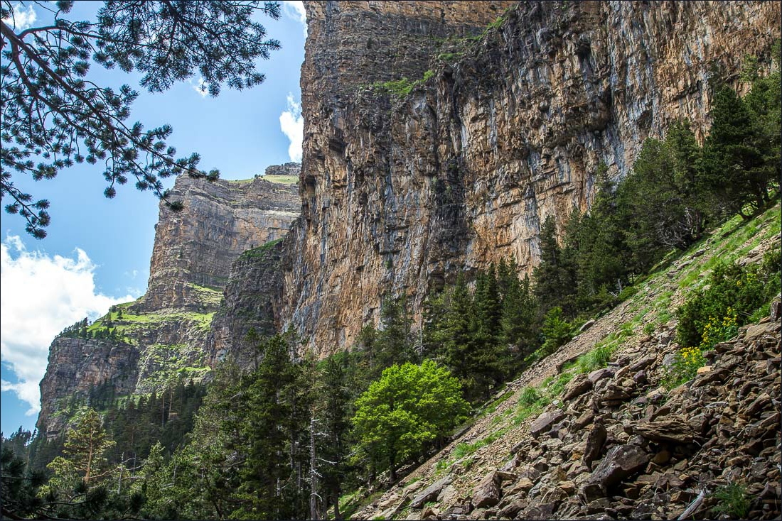Faja Racon walk, Ordesa Valley Faja Racon walk, Ordesa Valley
