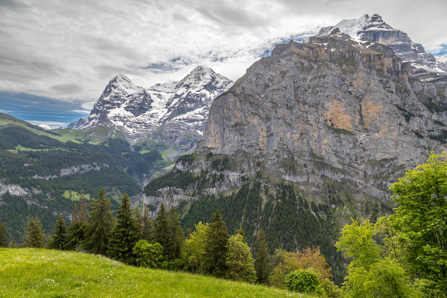 Lauterbrunnen Valley Lauterbrunnen Valley