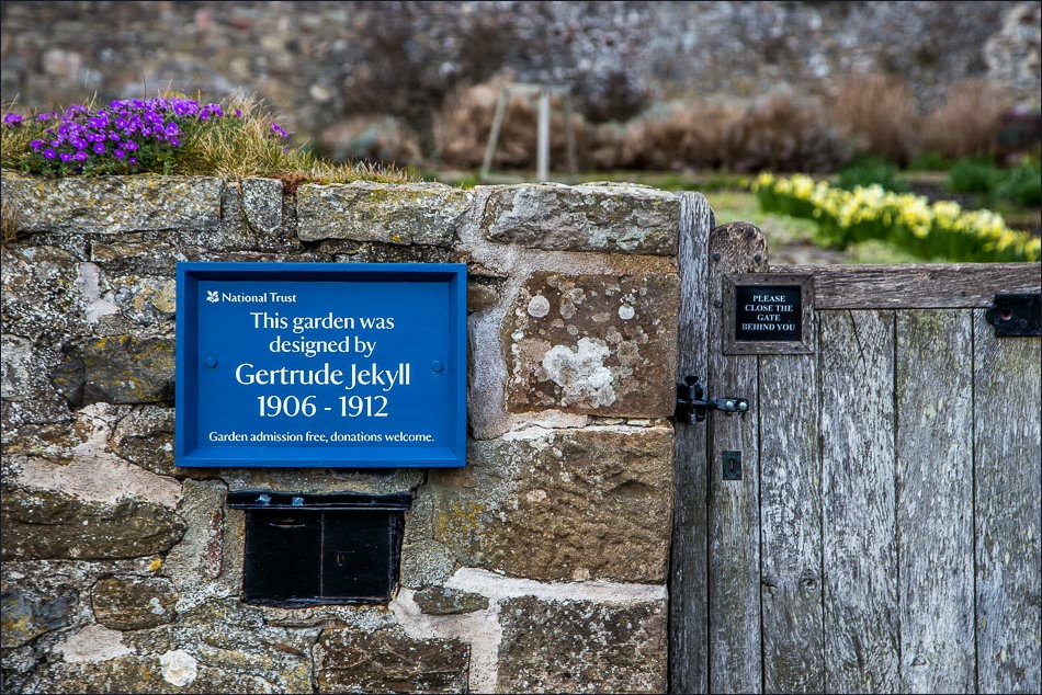 Gertrude Jekyll garden Lindisfarne Castle, Holy Island