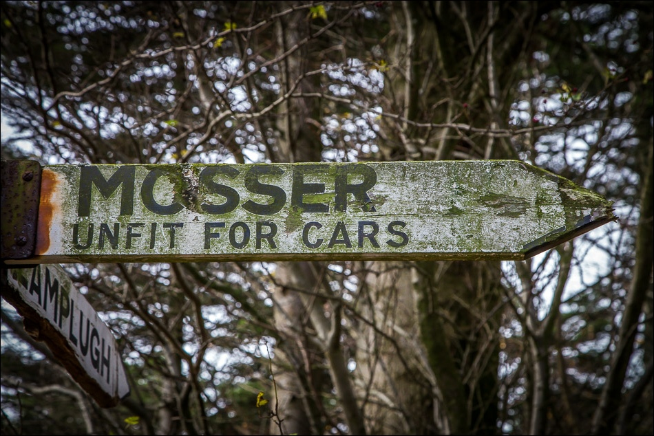 Mosser road sign