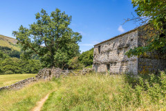 Muker barn
