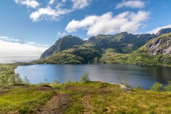 Munkebu walk, Lofoten, Stuvdal lake