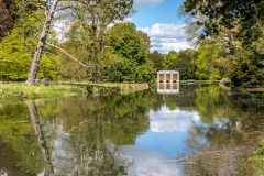 Scampston Hall, Palladian bridge