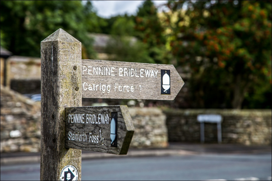 Stainforth, Pennine Bridleway sign