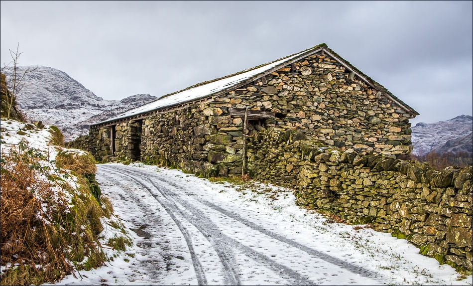 Old barn at High Oxen Fell Old barn at High Oxen Fell